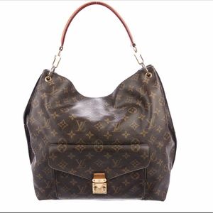 GOING TO CONSIGNMENT THIS WEEK! LV Métis bag